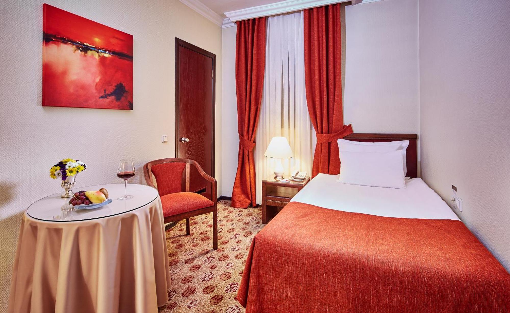 Guenes Hotel Merter Istambul Exterior foto